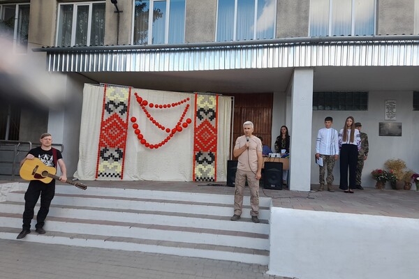 В Одессе и области открыли меморальные доски двум защитникам Украины