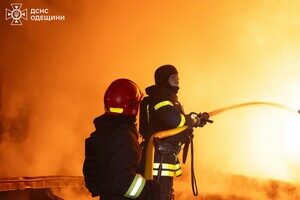 Ночной удар по Одессе: часть города без света, есть повреждение дома