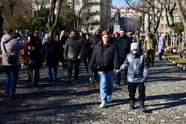 Память будет жить: на Аллее Героев в Одессе появились новые имена
