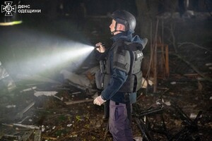Ночной удар по жилому сектору Одессы: пострадали люди