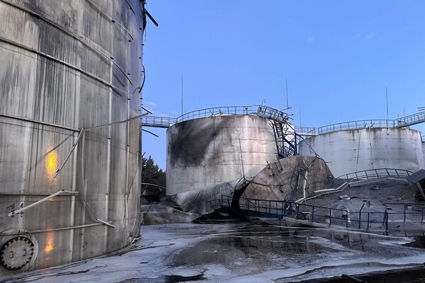 Из-за удара по порту на Одесщине в море попали тонны подсолнечного масла